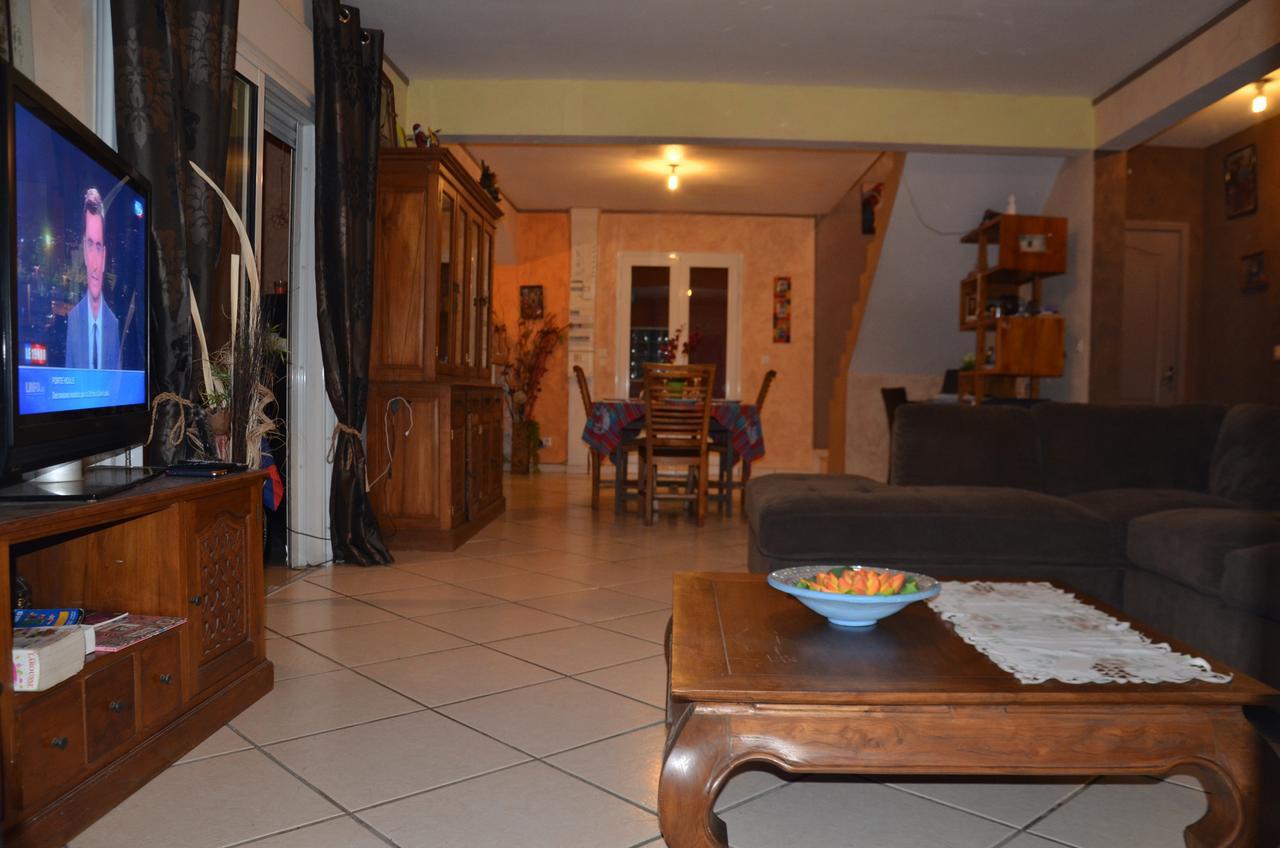 Chez Chouchou Bed & Breakfast Riviere Saint-Louis Екстериор снимка